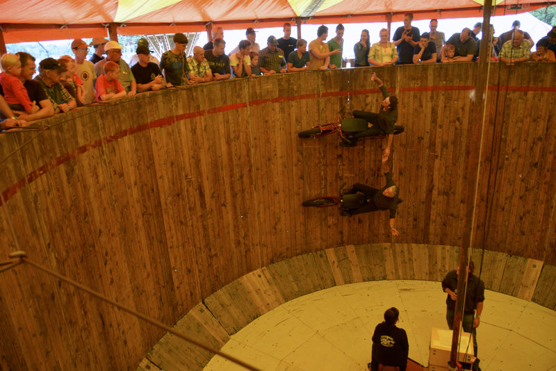 Oldtimerfestival Ravels 2013 – Wall of Death