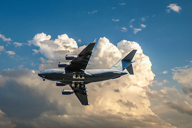 Gear Down - C17 Globemaster approaching Ramstein Air Base