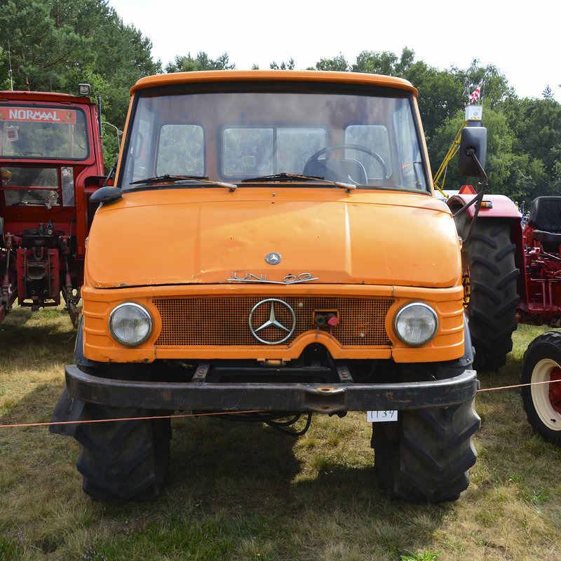 Oldtimerfestival Ravels 2013 – Unimog