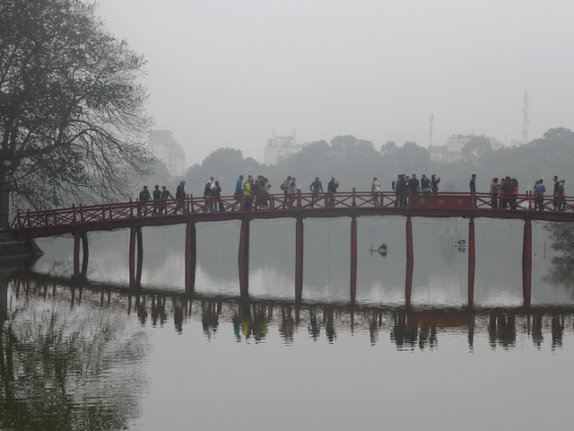 Brücke zum  Ngoc Son Tempel  Hanoi