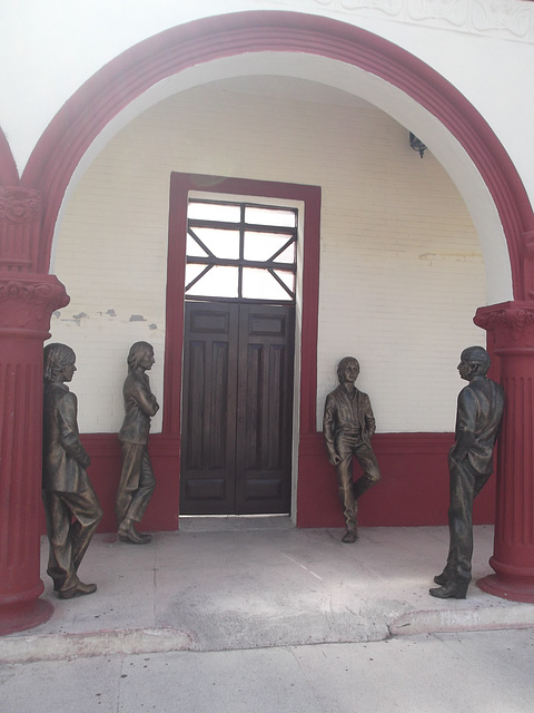 Beatles in Cuba / Les Beatles à la sauce cubaine.