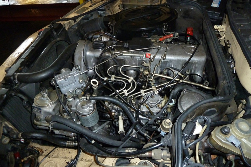 Mercedes-Benz OM617 turbodiesel engine