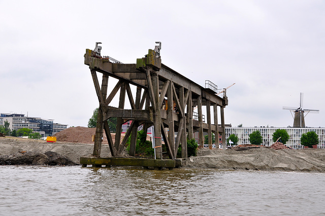 Old frame of a crane of the sand company A. Goedhart & Zonen