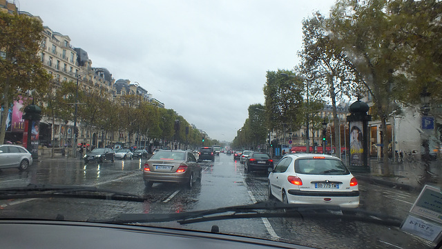 Vers la place de la Concorde.