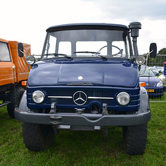 Oldtimerfestival Ravels 2013 – Unimog