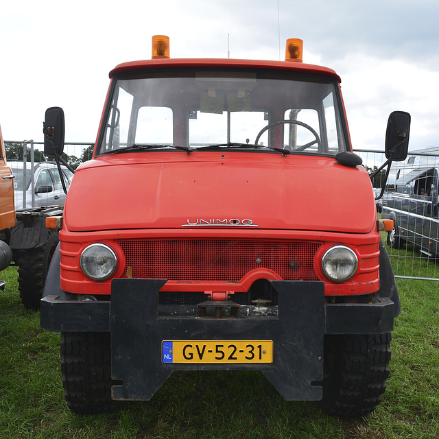 Oldtimerfestival Ravels 2013 – Unimog