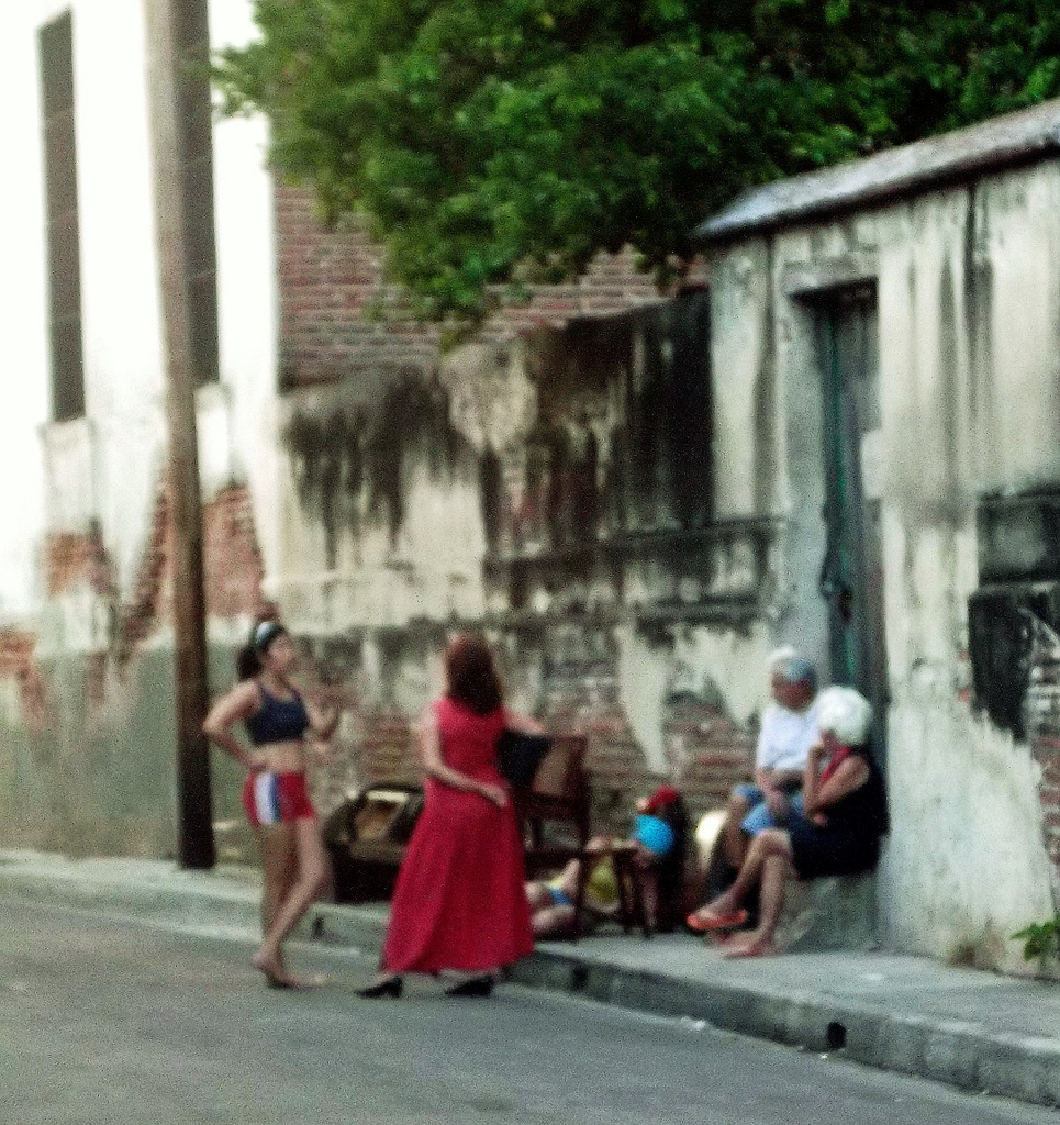 Street chat / Conversation de la rue.
