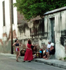 Street chat / Conversation de la rue.