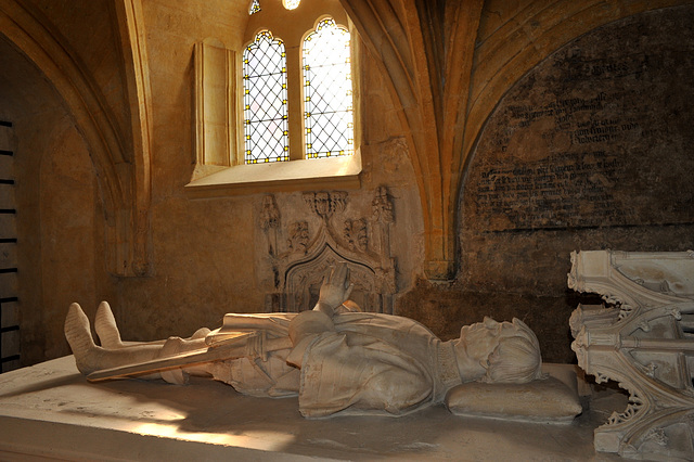 Gisant de Guy de Chaources (XVe s.) - Eglise de Malicorne-sur-Sarthe