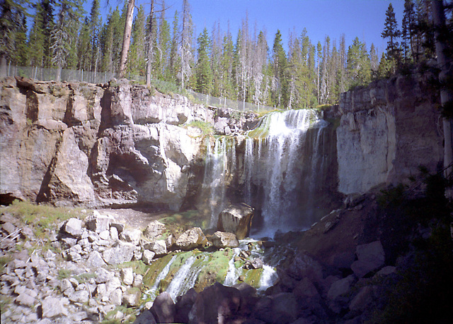 02-waterfall_overlook_ig_adj