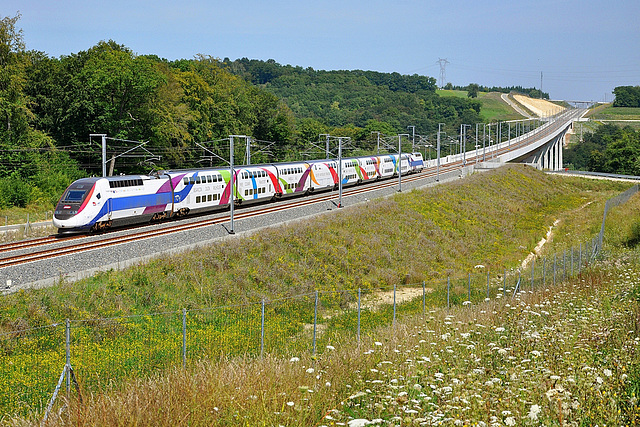 La rame 746 teste la LGV Rhin-Rhône