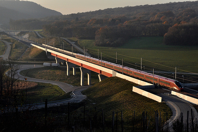 AGV sur le viaduc