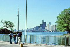 27-CN_tower&view_adj