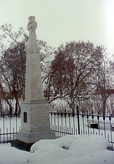 08-whitman_monument_ig_adj