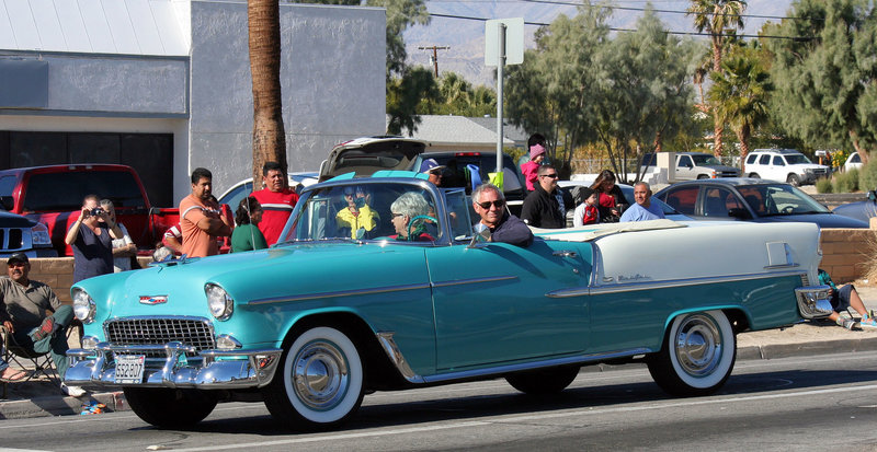 DHS Holiday Parade 2013 (3972)