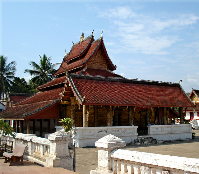 The sim of Wat Mai Suwannaphumaham