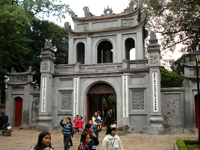 Temple of Literature, outer gate