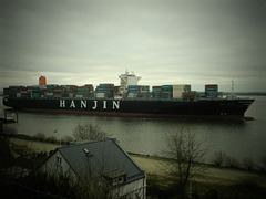 Containerschiff  HANJIN  HARMONY auslaufend Hamburg