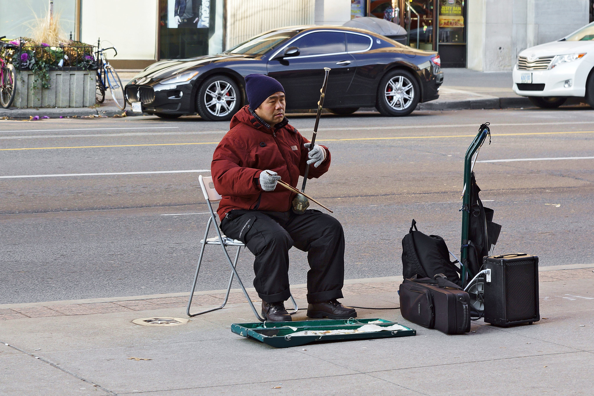 The Erhu Player – Bloor Street, Toronto, Ontario