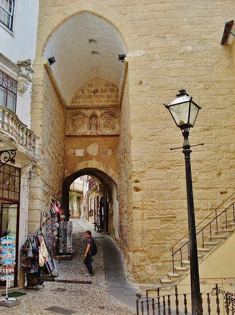 Porta da Almedina