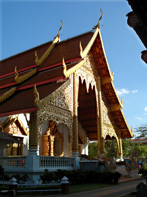 Wat Phra Singh, Viharn Luang