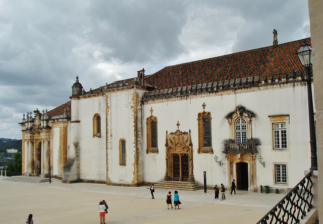 Biblioteca Jonanina and Capela de S. Miguel, Paço da Universidade