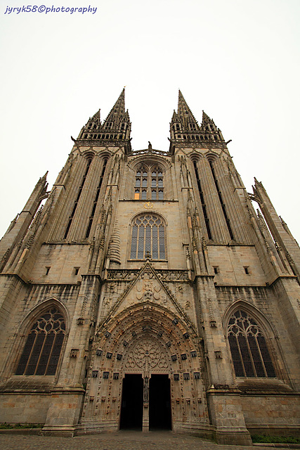 Cathédrale Saint-Corentin_Quimper_Bretagne 1