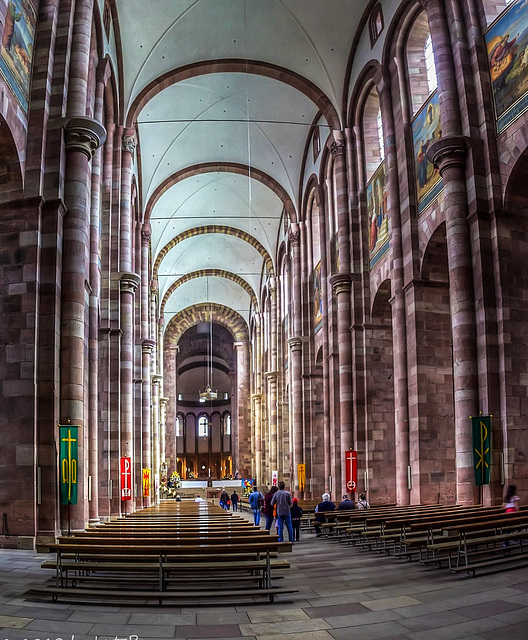 Der Kaiserdom zu Speyer - Mittelschiff