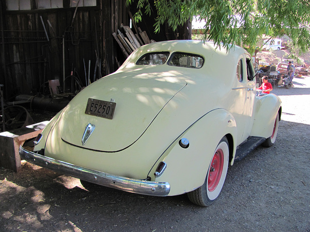 1939 Studebaker Commander Coupe