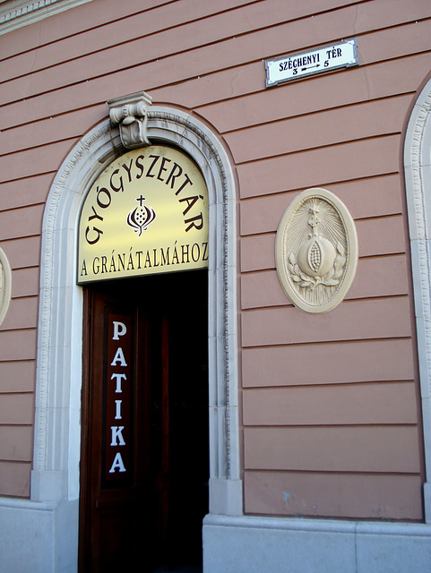 Pécs, Granatapfelapotheke