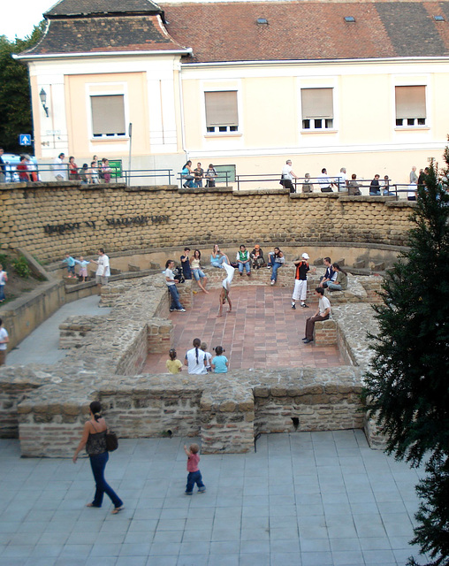 Pécs, Szent István tér, Ókeresztény Mauzóleum_1