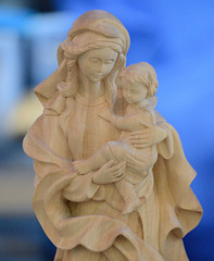 Statuette de la mère et l'enfant...