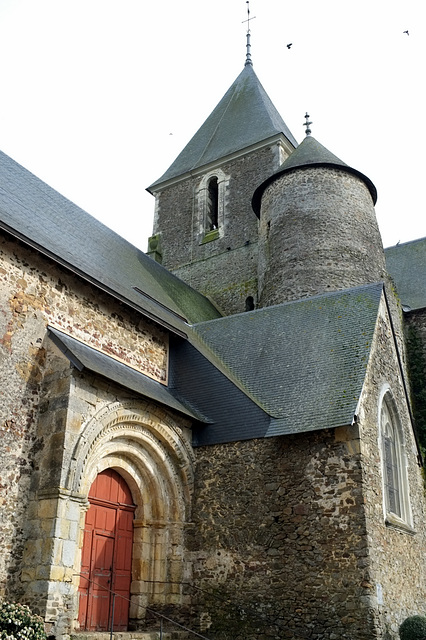 Eglise de St-Denis d'Anjou - Mayenne