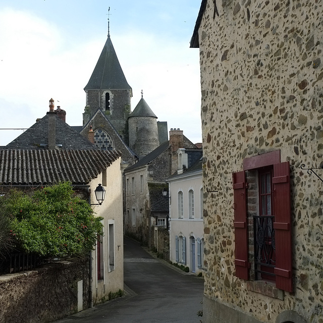 Eglise de St-Denis d'Anjou - Mayenne