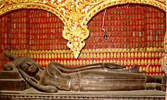 16th centrury reclining Buddha statue, Vihaan Ho Pha Non