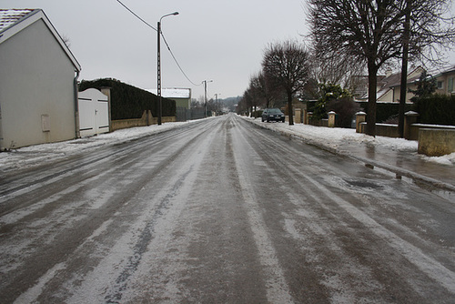 route très verglassée