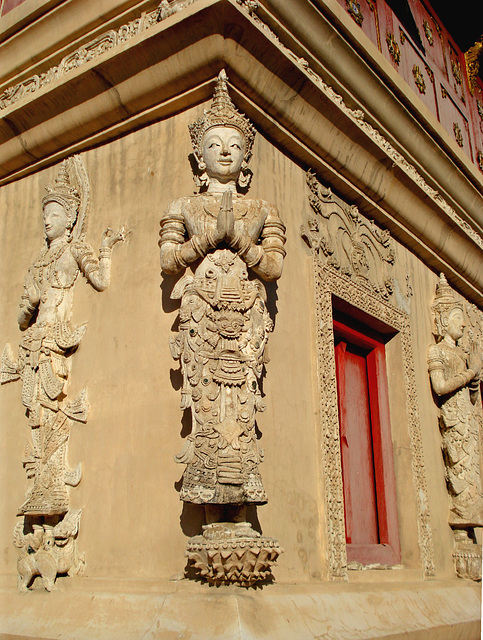 Ho Trai (temple library) of Wat Phra Singh, detail_1