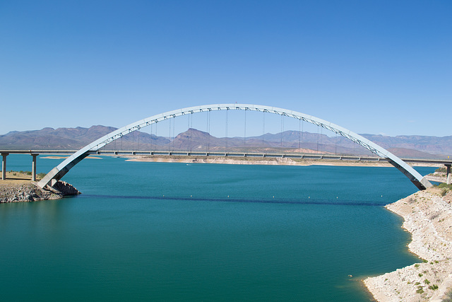 Roosevelt Lake bridge (1898)