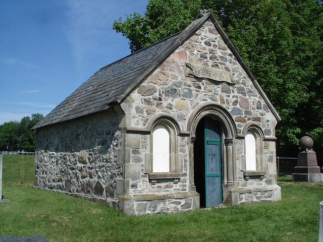 Maplewood cemetery /Sans flash