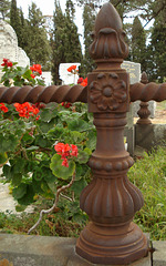 grave detail