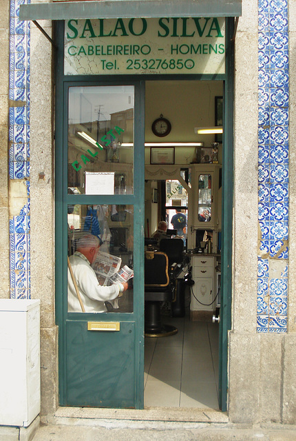 quiet time at the barber's