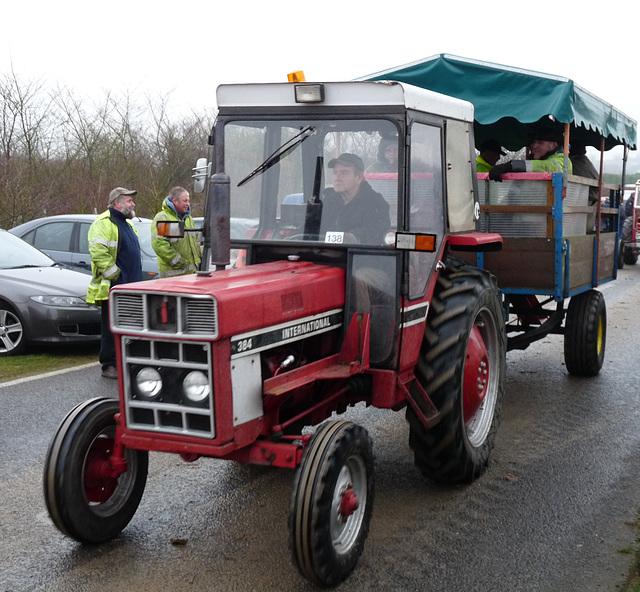 Boxing Day Tractor Run, Larling, Norfolk (International 384)