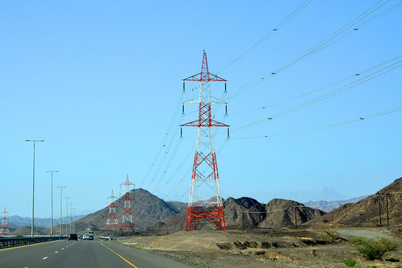 Oman 2013 – Pylons