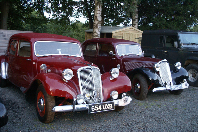 TiG - Red old Citroen