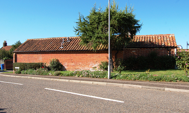 Wrentham. A. Mill Lane. Long Barn (5)