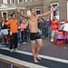 Leidens Ontzet 2013 – Fierljeppen – Warming up the crowd