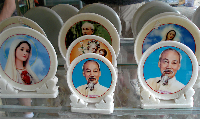 Vietnamese iconostas