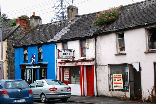 Limerick - False Teeth Repaired While U Wait