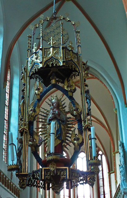 Der Marienleuchter im Nordschiff der Johanniskirche Lüneburg