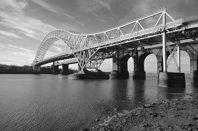 Silver Jubilee Bridge, Widnes